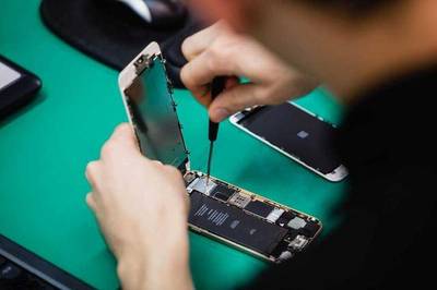 手机维修服务的快速修复真相 为什么“当天取”成了一句空话？